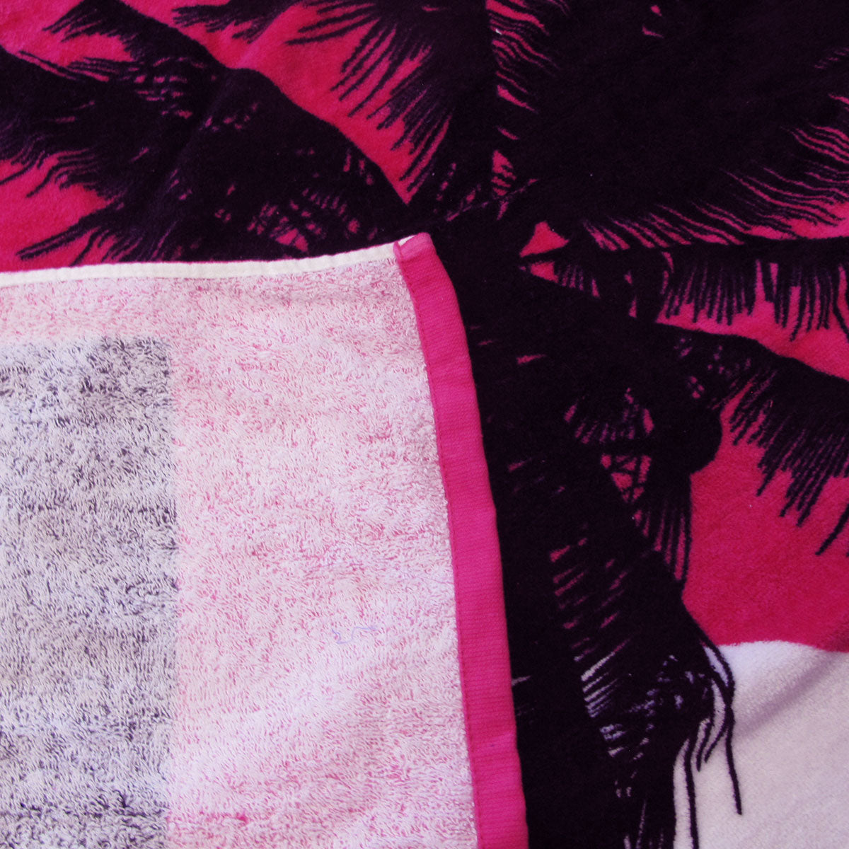 Bondi Beach Towel - Pink